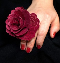 成熟する花 (リング)