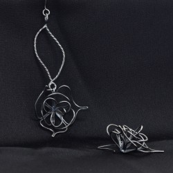 黒薔薇(ピアス)